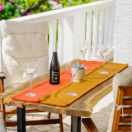 Gostinjska kuća Azur - Experience The Adriatic Novi Vinodolski