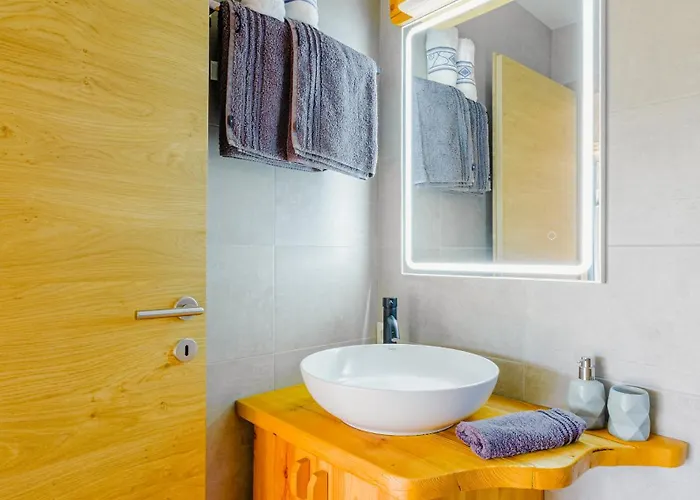 Azur - Experience The Adriatic 4*